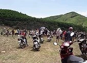 Thương tâm: 3 em nhỏ trong một gia đình tử vong ảnh 2 Tắm sông sau lễ tổng kết năm học, 3 nữ sinh chết đuối