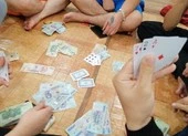 Bắt ổ cá độ bóng đá tiền tỉ trong quán cà phê ảnh 2 3 cán bộ cấp huyện bị khởi tố vì đánh bạc