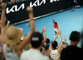'Trai hư' tố HLV Croatia tung đòn thù ảnh 2 Medvedev đáp trả 'cực gắt' khán giả Úc