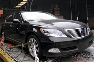 Tái xuất 16 xe Lexus nhập khẩu trái quy định ảnh 1 Tái xuất 16 xe Lexus nhập khẩu trái quy định ảnh 1