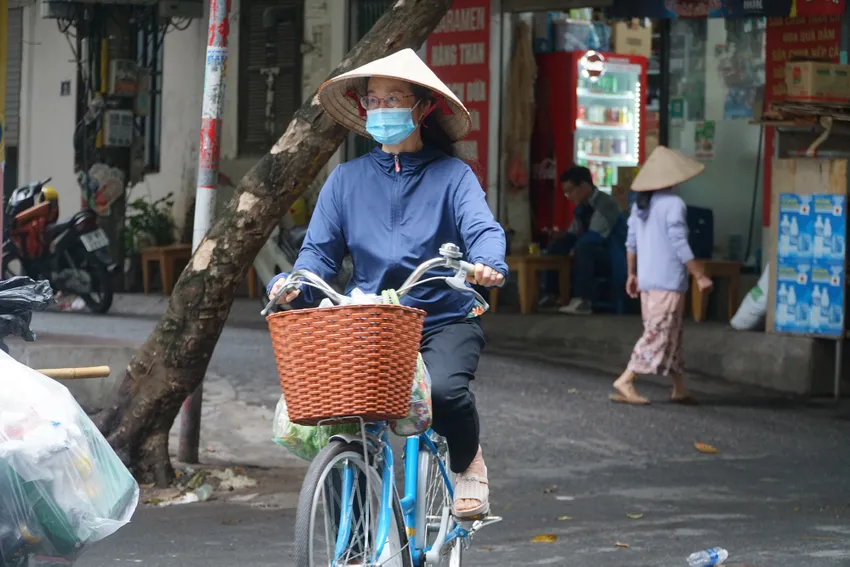 Cơ quan khí tượng dự báo, ngày 7-11, Bắc Bộ trời lạnh về đêm và sáng, nhiều nơi mưa to đến rất to. DSC02237.JPG