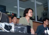 Dàn hậu quy tụ tại sự kiện Ngôi sao của năm 2020 ảnh 10 Đạo diễn Hoàng Nhật Nam cùng ê-kíp với đêm Bán kết mãn nhãn