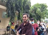 Gia đình NS Chí Tài gửi gần 2 tỉ nhờ Hoài Linh làm từ thiện ảnh 3 Viếng tang nghệ sĩ Chí Tài: 'Đừng hỏi nữa, tôi khóc giờ'