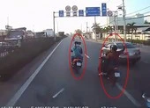Cướp giật bị dân vây bắt ở Tân Bình ảnh 2 Công an mời nhóm cầm mã tấu chém nhau trên quốc lộ 22 lên làm việc
