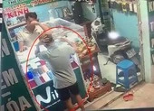 Công an kết luận chuyện bà Phương Hằng trao 183 tỉ cho ông Võ Hoàng Yên ảnh 2 Vờ mua điện thoại, thiếu nữ cướp giật iPhone trên tay chủ tiệm