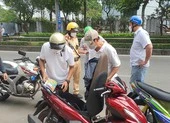 Bình Thạnh: Nhóm thiếu niên đi 'bão' chạy tán loạn khi thấy tổ 363 ảnh 3 Bình Thạnh xử lý hàng loạt vi phạm trong ngày đầu cao điểm trấn áp tội phạm