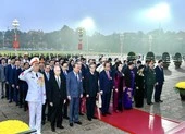 Đại hội XIII, hơn nửa thời gian dành cho công tác nhân sự ảnh 6 Đại biểu dự Đại hội XIII vào Lăng viếng Chủ tịch Hồ Chí Minh
