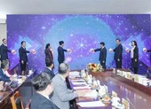 Ông Trần Quốc Vượng kiểm tra công tác chuẩn bị Đại hội Đảng ảnh 3 Khai trương Trang Thông tin đối ngoại điện tử