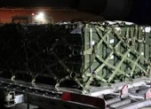 Video: Nga đưa hai sư đoàn tên lửa S-400 đến Belarus ảnh 1 Ảnh: 100 tấn hàng viện trợ quân sự sát thương của Mỹ đến Ukraine