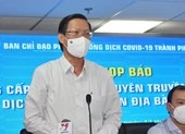 TP.HCM tiếp tục giãn cách xã hội theo Chỉ thị 16 đến cuối tháng 9-2021 ảnh 2 Chủ tịch UBND TP.HCM chủ trì họp báo nói về kế hoạch sau 15-9