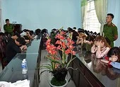 Nhóm thanh niên chơi ma túy trong quán karaoke chưa khai trương ảnh 2 17 người dương tính ma túy trong quán karaoke ở Bình Thuận