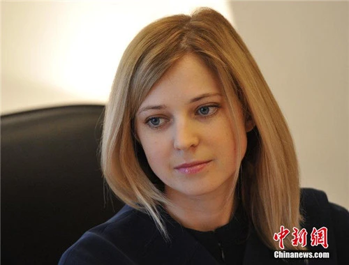 Bộ trưởng Tư pháp Crimea Natalia Poklonskaya. Ảnh: Chinanews 2841-384537-203808-2954-1395885862.jpg