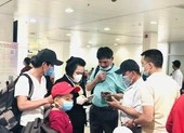 Khách có biểu hiện ‘lơ’ đeo khẩu trang tại sân bay ảnh 2 Hãng bay được từ chối vận chuyển khách không khai báo y tế