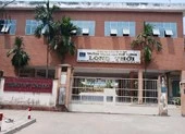 Cô giáo im lặng phủ nhận việc ném vở học sinh ảnh 2 Không thể để cô giáo ném vở học sinh tiếp tục đứng lớp