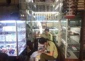 Trung tâm thương mại, siêu thị vẫn công khai bán hàng lậu ảnh 3 TP.HCM sẽ kiểm tra hàng giả ở các chợ nổi tiếng