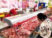 Tung hàng 'quốc dân' phục vụ khách mùa Tết ảnh 3 Theo dõi sát diễn biến giá thịt heo phục vụ tết