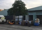 Công an quận 3 xử lý hàng lậu trị giá gần 5 tỉ đồng ảnh 1 Cảnh sát đột kích kho hàng nghi nhập lậu ở quận 12