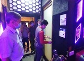 Gọi tiếp viên đến quán karaoke, mở tiệc ma túy giữa dịch ảnh 1 TP.HCM yêu cầu xử lý các cơ sở hoạt động chui sau lệnh cấm