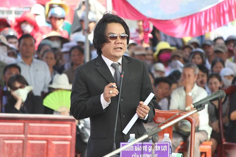 Xử vụ thảm sát Bình Phước: Dương, Tiến lãnh án tử, Thoại 16 năm tù ảnh 12 Xử vụ thảm sát Bình Phước: Dương, Tiến lãnh án tử, Thoại 16 năm tù ảnh 12