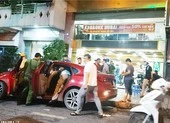 Gần 100 cảnh sát vây bắt nhóm cho vay nặng lãi có súng ảnh 2 Nhóm hỗn chiến ở karaoke Dubai có súng, áo giáp...