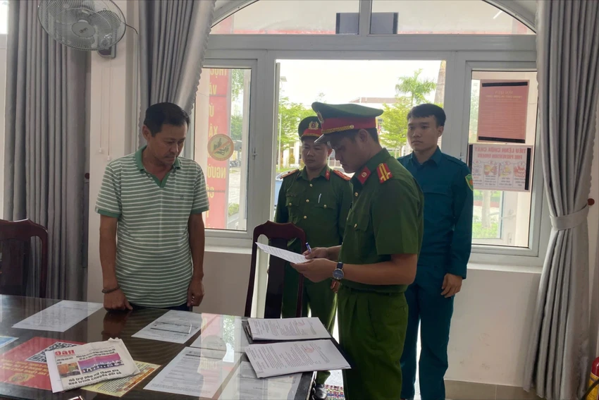 Bị can Bảy trốn nợ, bị bắt gần biên giới Campuchia. Ảnh: CA phó giám đốc ngân hàng