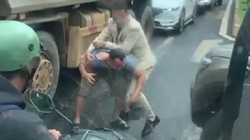 chú rể đánh tài xế (2).jpg