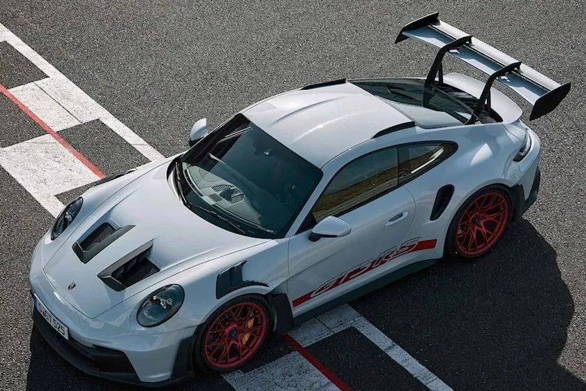 Porsche 911 GT3 RS. Ảnh: Carbuzz.