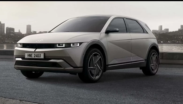 Xe điện Ioniq 5 là chiếc SUV kiểu dáng đẹp và bắt mắt. Ảnh: Huyndai. Đây là những xe điện có sạc hai chiều.JPG