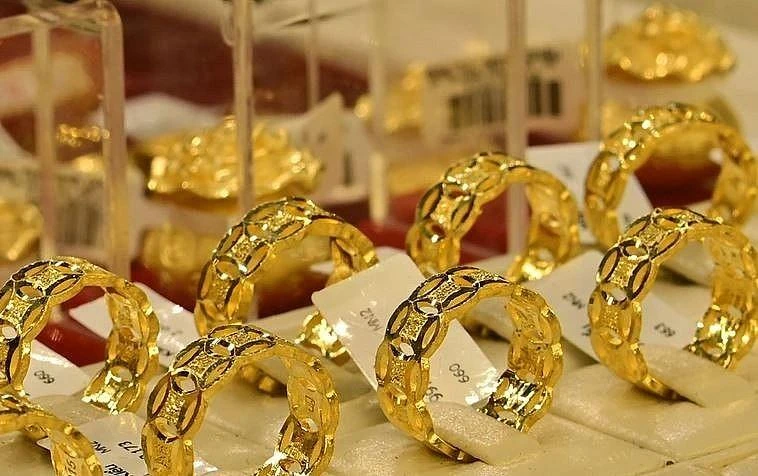 Trưng bán 4 nhẫn vàng đeo tay không rõ nguồn gốc, một tiệm vàng ở Vũng Tàu bị phạt 100 triệu đồng