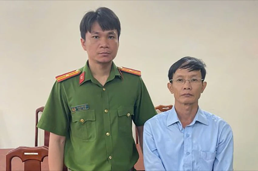 Nam nhân viên ngân hàng lừa đồng nghiệp 20,5 tỉ