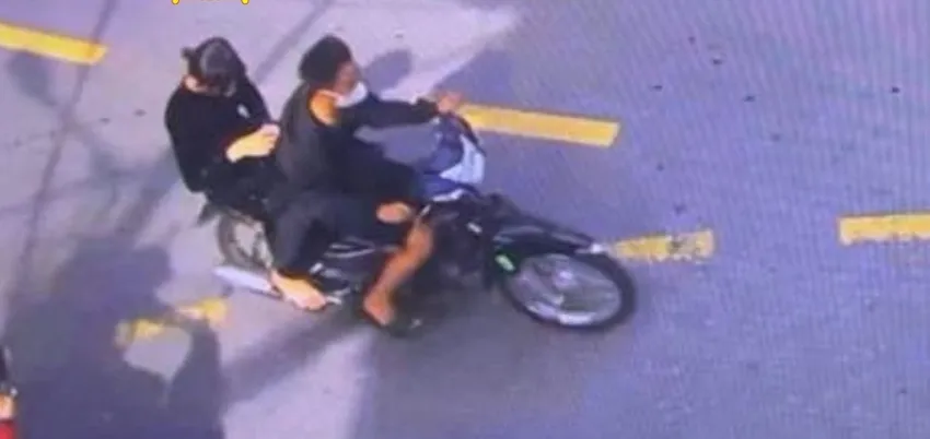 Đức và Tuyết bị camera ghi lại. Ảnh: CA. nhiều vụ cướp