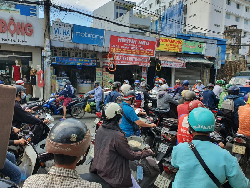 Quy định mới nhất về khí thải đổi với xe máy chuyên dùng.