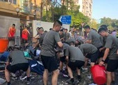 Hong Kong điều biệt đội phi hổ đối phó biểu tình ảnh 3 Biểu tình Hong Kong: Binh sĩ Trung Quốc lần đầu xuất hiện