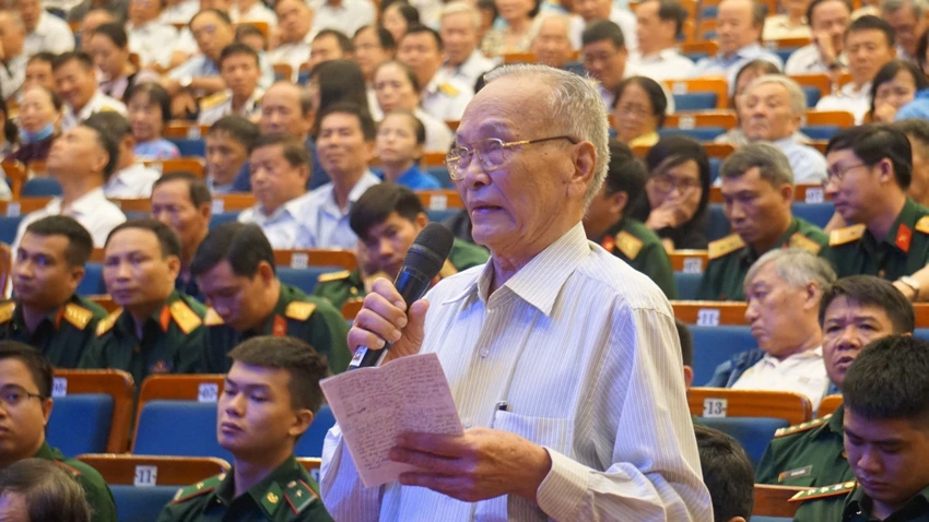 Đại tá Nguyễn Trí Tổng, nguyên Chủ nhiệm Chính trị - Bộ Tham mưu Quân khu 5. Ảnh: TẤN VIỆT tong-bi-thu-nguyen-phu-trong-nguyen-tri-tong.jpg