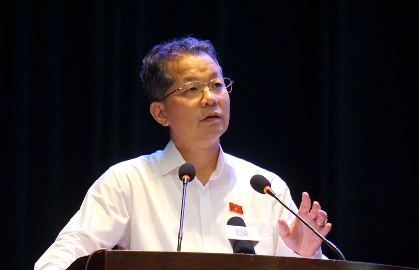 Bí thư Thành ủy, Trưởng đoàn ĐBQH đơn vị TP Đà Nẵng Nguyễn Văn Quảng trả lời cử tri. Ảnh: TẤN VIỆT vướng mắc đất đai đà nẵng bí thư thành ủy nguyễn văn quảng