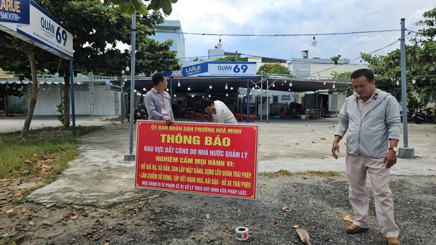 Đà Nẵng tăng cường quản lý đất đai, xử lý đất công bị lấn chiếm. Trong ảnh: Một khu đất công bị lấn chiếm mở quán nhậu tại quận Liên Chiểu. Ảnh: TẤN VIỆT quản lý đất đai đà nẵng
