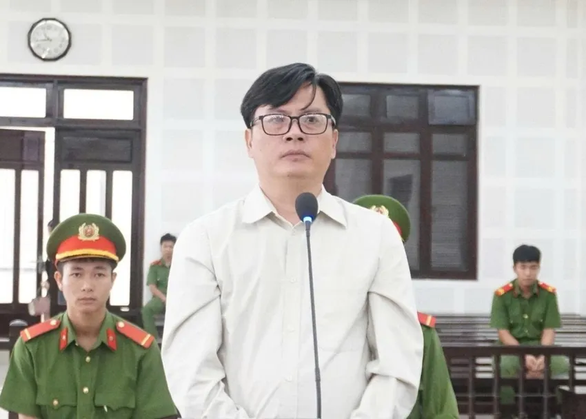 Lãnh án vì bán đất 21 tỉ đồng nhưng chỉ kê khai 460 triệu