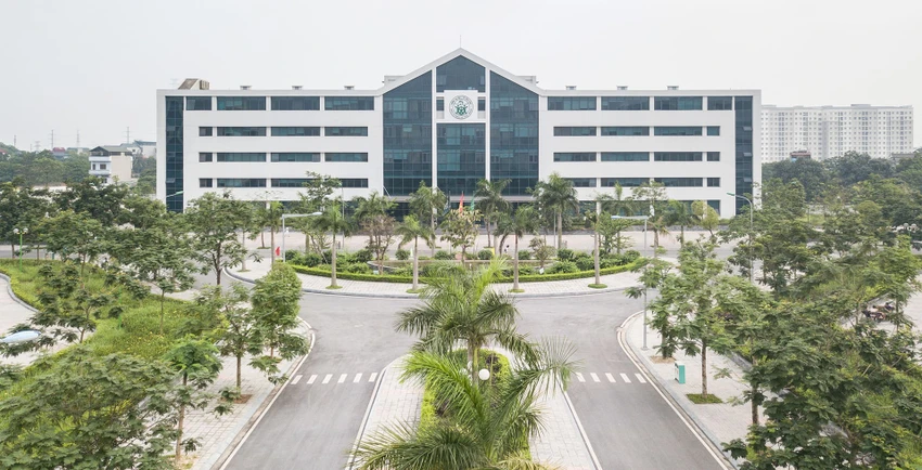 Trụ sở mới của Trường Đại học Y tế công cộng nằm trên khu đất 8,8ha thuộc quận Bắc Từ Liêm với tổng diện tích sàn xây dựng khoảng 100.000m2, đáp ứng quy mô đào tạo 6.000 sinh viên. Ảnh: HUPH di dời các cơ sở giáo dục đại học