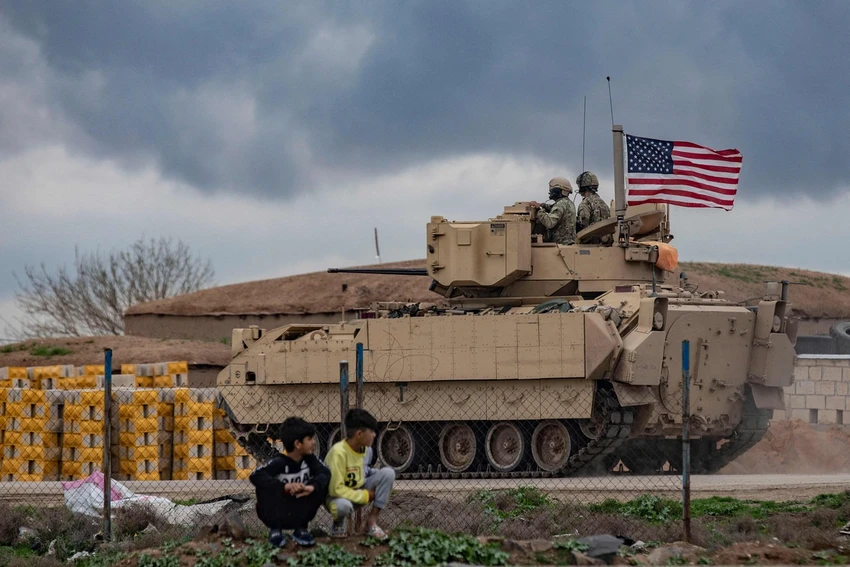 Khoảng 900 lính Mỹ ở Syria kể từ thời Tổng thống Mỹ Donald Trump. Ảnh: AFP luc-luong-than-Iran-My.jpeg