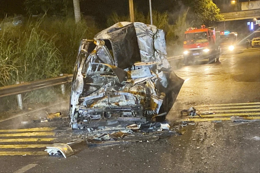 Xe cứu thương .jpg