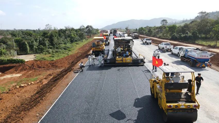 dieu-phoi-gan-170-000-m3-da-de-hoan-thanh-du-an-cao-toc-khanh-hoa-buon-ma-thuot.jpg