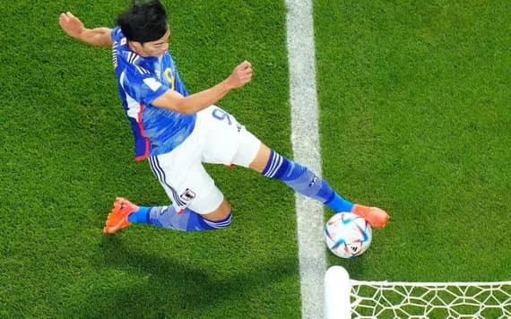 Góc này cũng cho thấy bóng "đè" vạch vôi. AFF-Cup 2024- Thai- Phi-12.jpg
