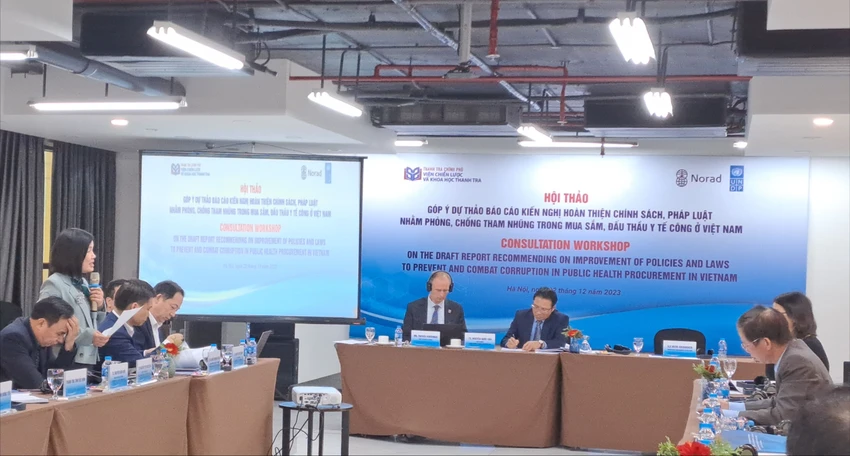 Quang cảnh buổi hội thảo góp ý. Ảnh: TT Công khai dữ liệu nhập khẩu gỡ vướng đấu thầu thiết bị y tế
