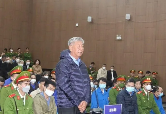 Cựu giám đốc CDC Bình Dương Nguyễn Thành Danh tại phiên tòa Việt Á. Ảnh: CTV Việt Á