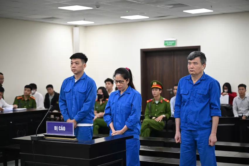 Bộ Công thương các bị cáo tại phiên tòa.jpg