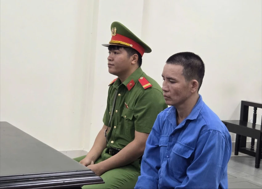 Bị cáo tại phiên tòa. Ảnh: Hoàng Huy gây án mạng