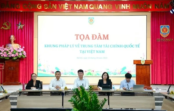 Tọa đàm khung pháp lý.jpg