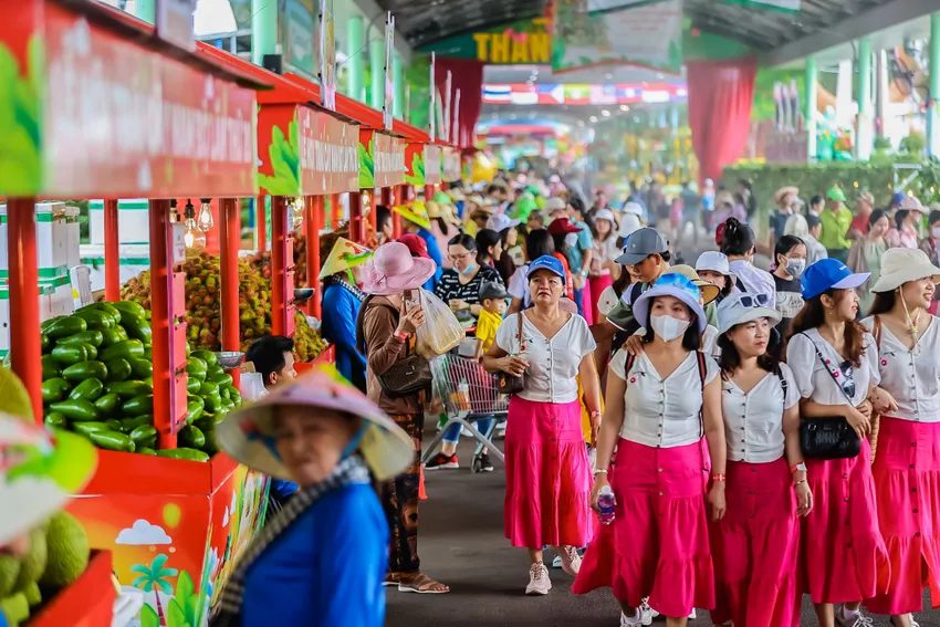 Lễ hội Trái cây Nam Bộ lần thứ 21 với chủ đề “Làm nông giữ gốc - dân tộc giữ hồn - hội nhập thời đại'.