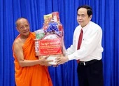 Ông Trần Thanh Mẫn chúc mừng tết Chôl Chnăm Thmây ở Cần Thơ ảnh 3 Phó Chủ tịch Quốc hội chúc Tết Chôl Chnăm Thmây ở Sóc Trăng