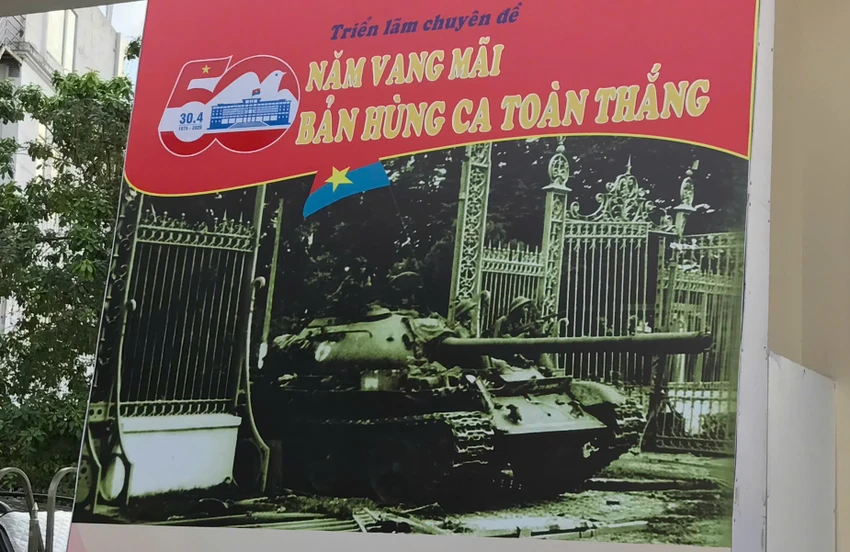 Triển lãm chuyên đề Vang mãi bản hùng ca toàn thắng tại Bảo tàng Quân khu 9. trien-lam-tai-tp-can-tho.jpg